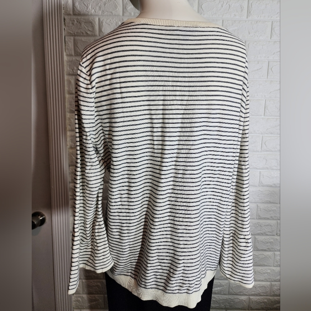 Talbots embroidered 3D long sleeves beaded stripped top Size Large - Picture 12 of 13